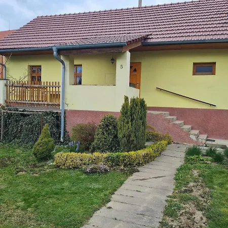 Na Chaloupce Apartment Kladky